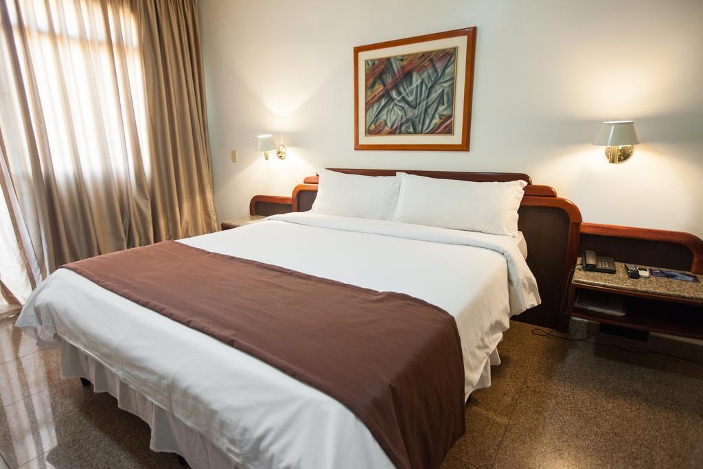 Dimas Lessa Hotel Montes Claros Exterior foto