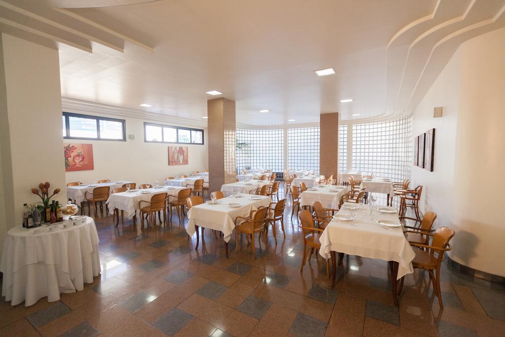Dimas Lessa Hotel Montes Claros Exterior foto